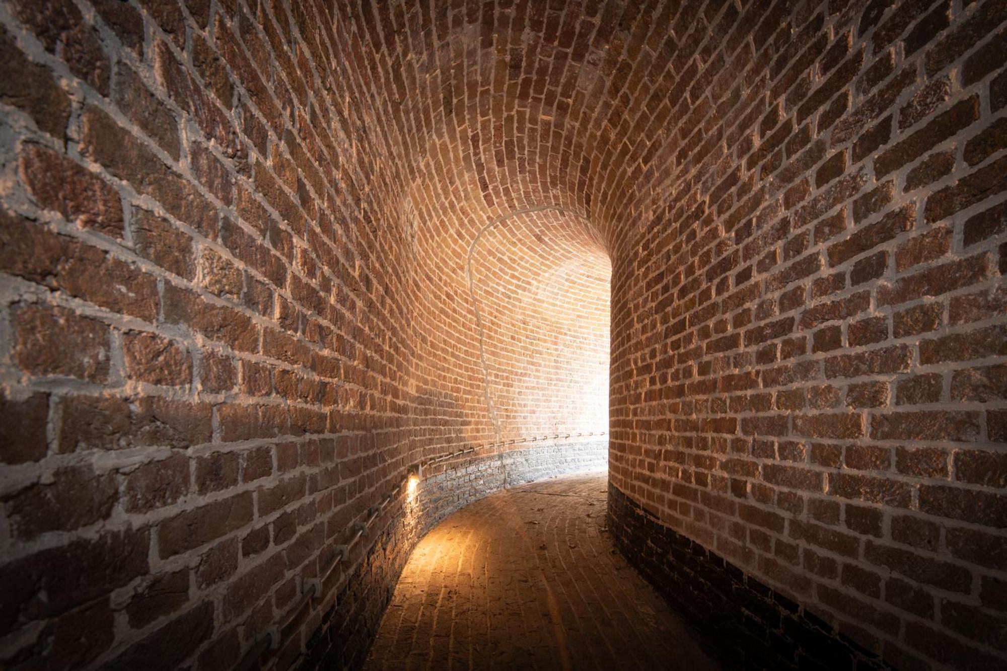 Fort Vuren Bagian luar foto