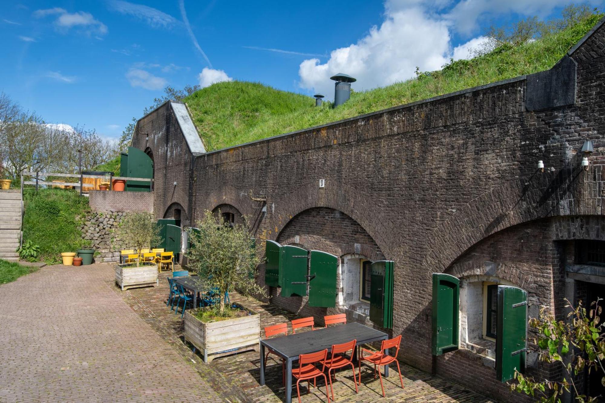 Fort Vuren Bagian luar foto
